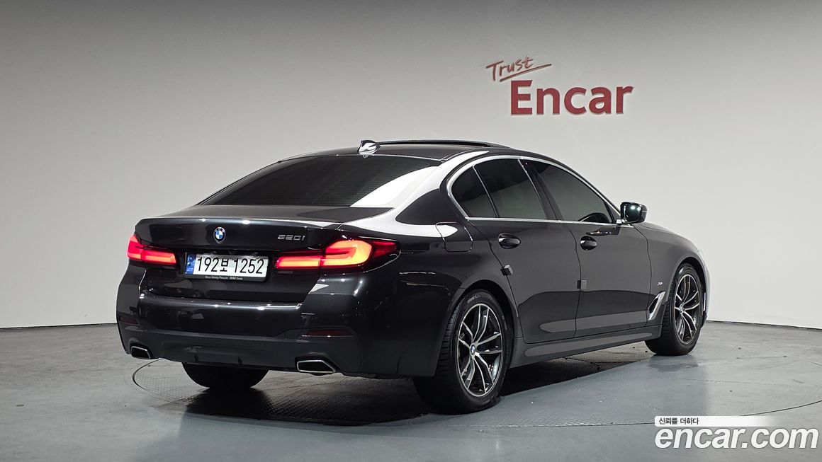 BMW 5-Series 520i M Sport, 2023