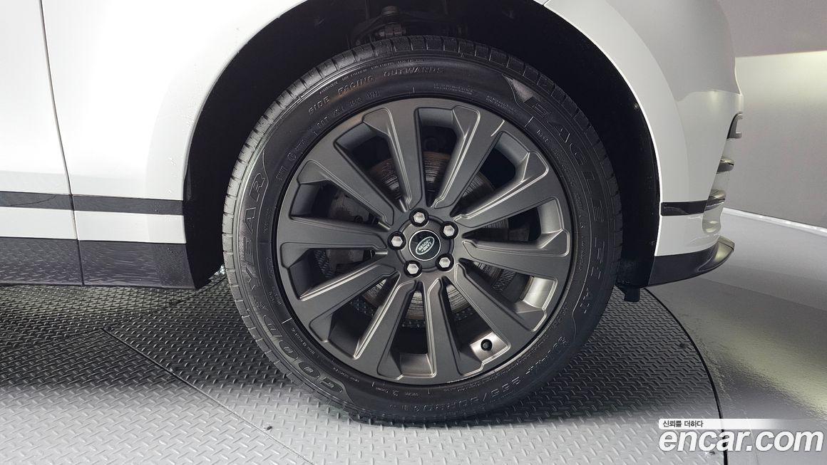 Land Rover Range Rover Velar 2.0 P250 R-Dynamic SE, 2023