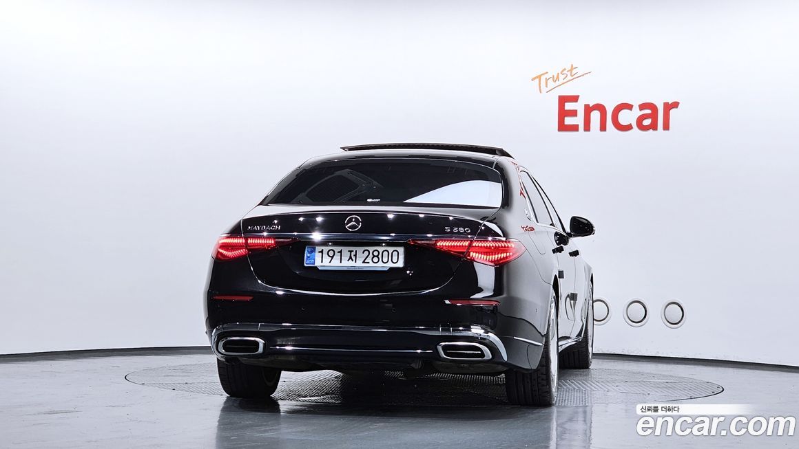 Mercedes-Benz S-Class Maybach S580 4MATIC, 2023