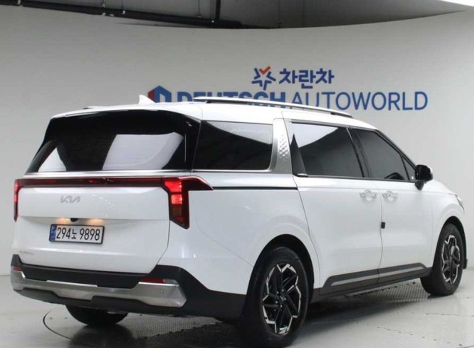Kia Carnival 9-Seater Noblesse, 2024