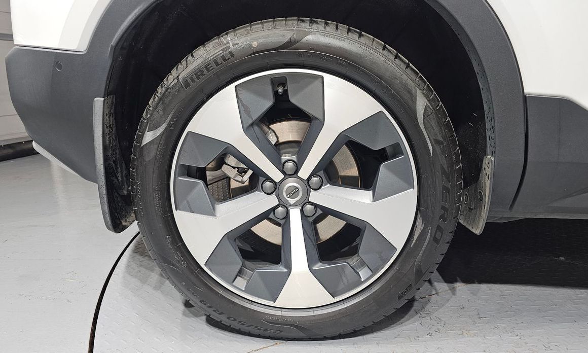 Volvo XC40 B4 Ultra Bright, 2025