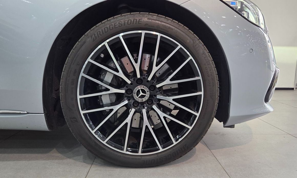 Mercedes-Benz S-Class S580L 4MATIC, 2025