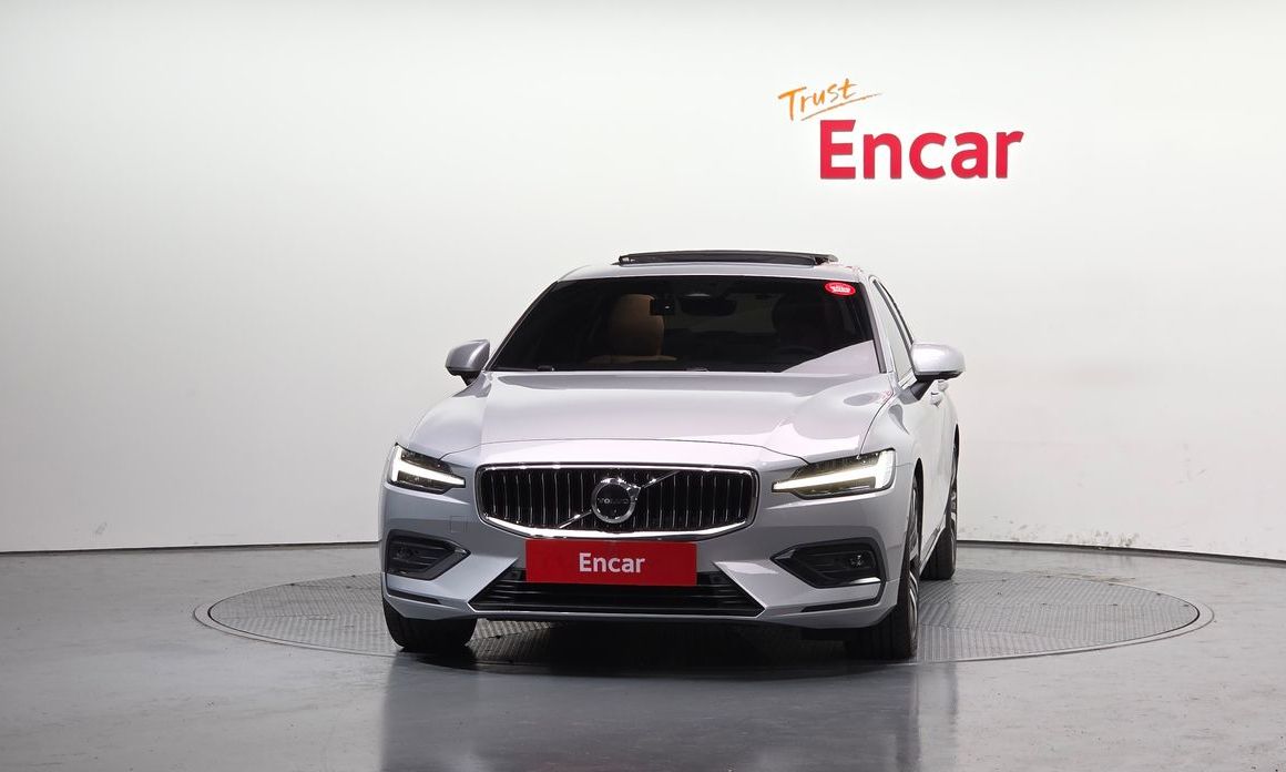 Volvo S60 B5 Ultimate Bright, 2023