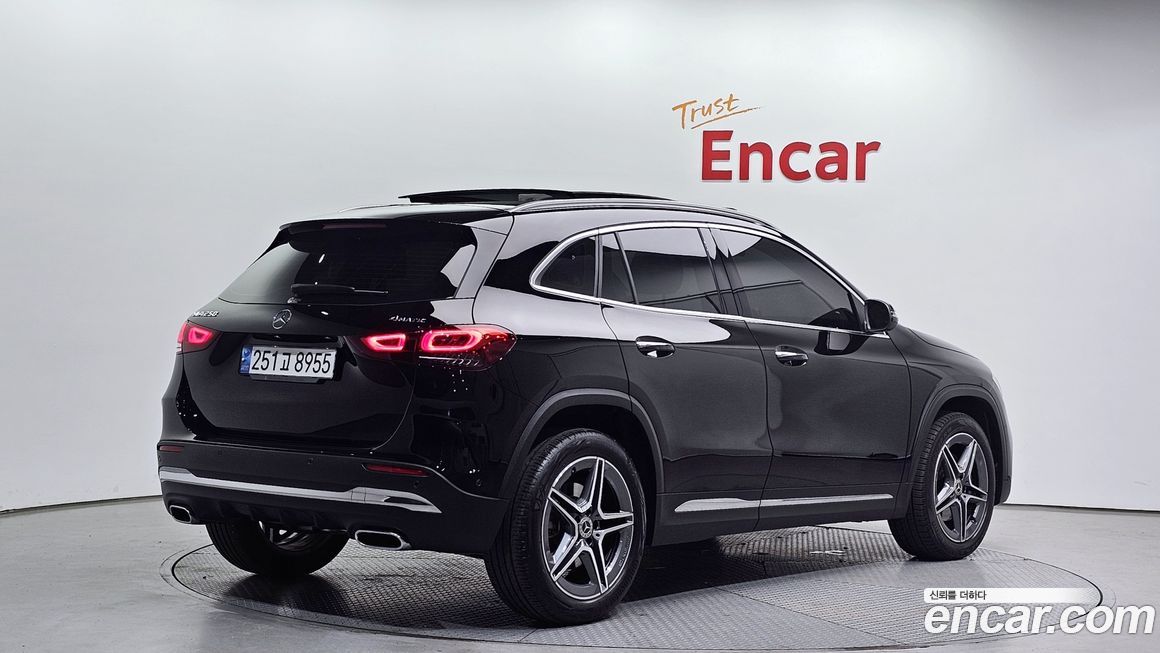 Mercedes-Benz GLA-Class GLA250 4MATIC, 2023