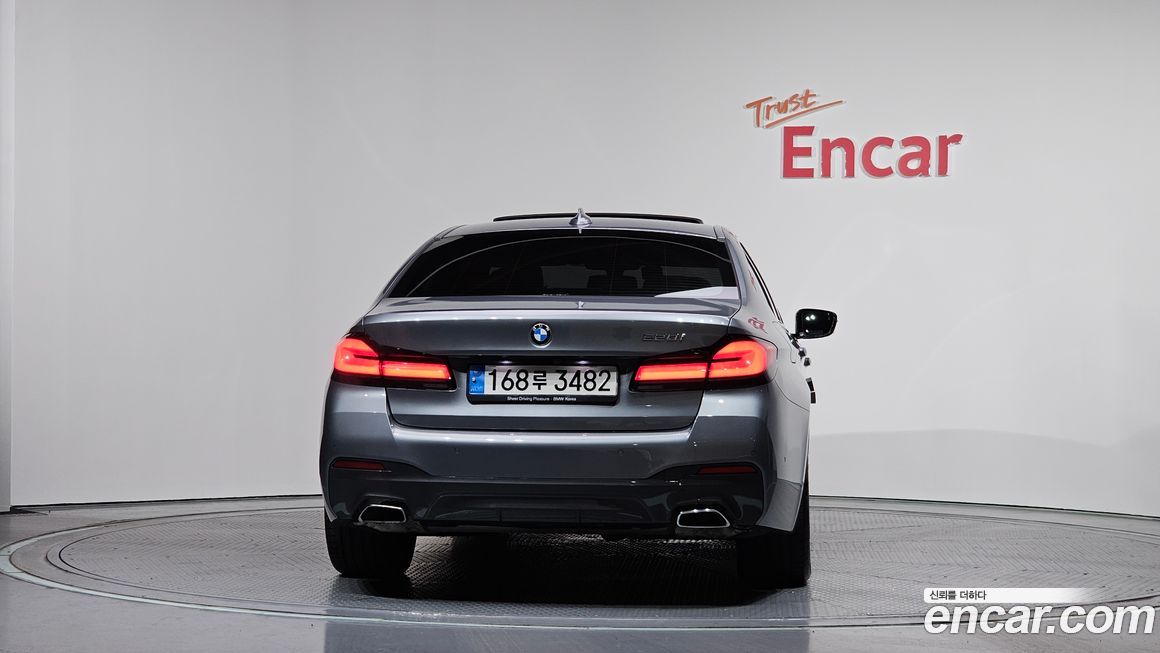 BMW 5-Series 520i M Sport, 2023