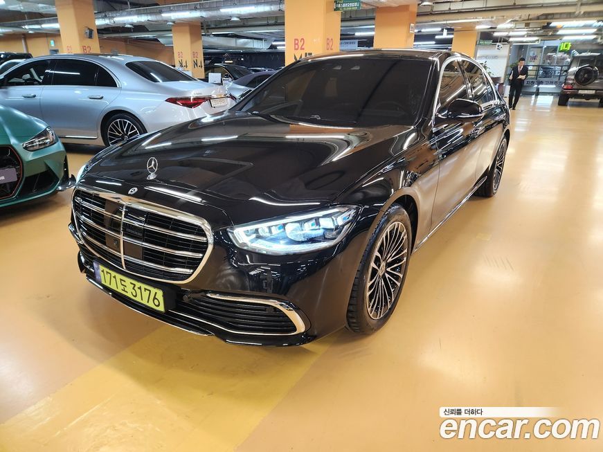 Mercedes-Benz S-Class S350 d 4MATIC, 2025