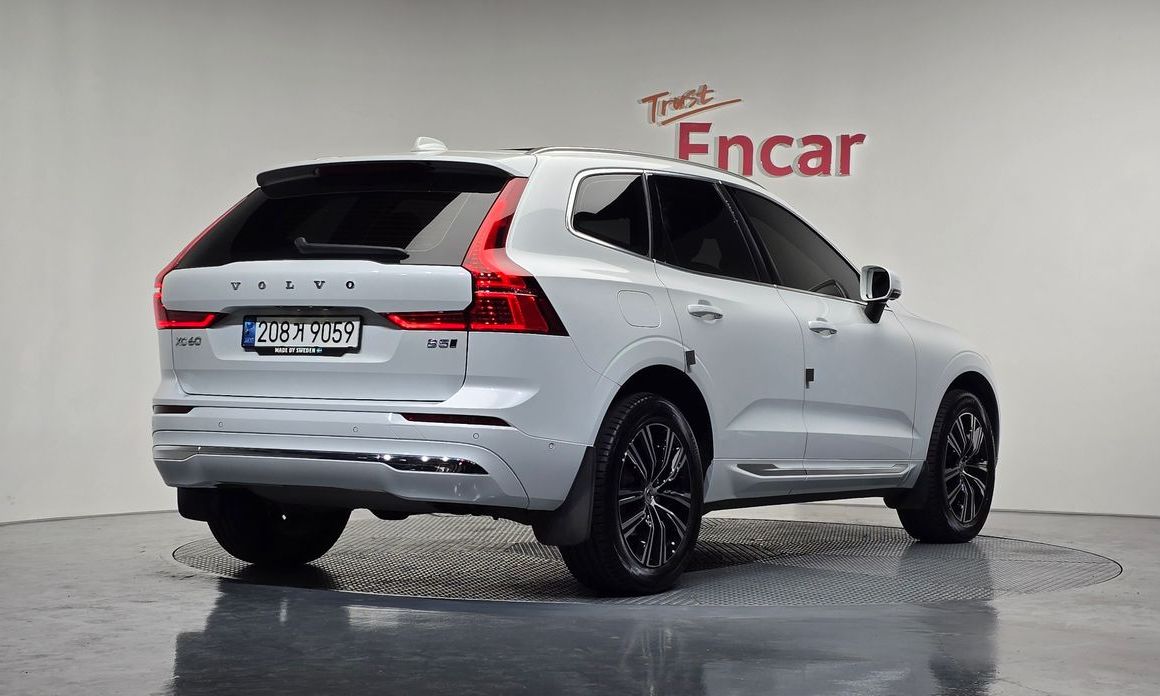 Volvo XC60 B5 Inscription, 2022