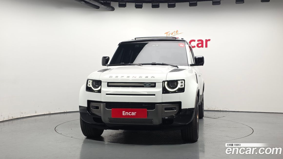 Land Rover Defender 110 P300 X-Dynamic SE, 2023