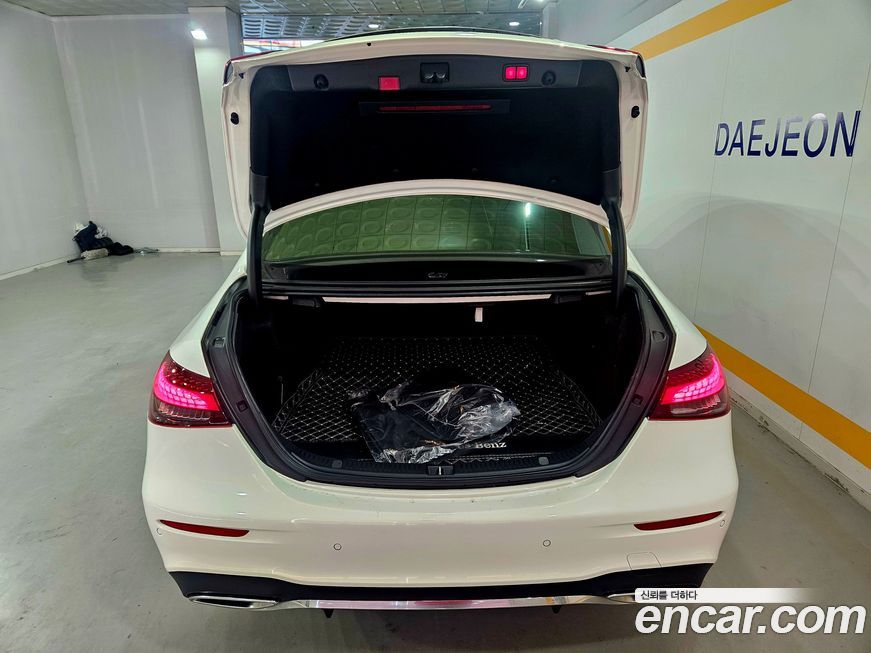 Mercedes-Benz E-Class E350 4MATIC AMG Line, 2022