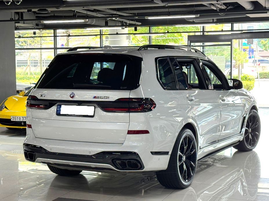 BMW X7 M60i xDrive M sport 6STR, 2024