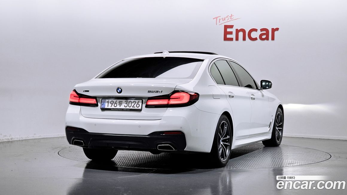 BMW 5-Series 523d xDrive M Sport, 2023