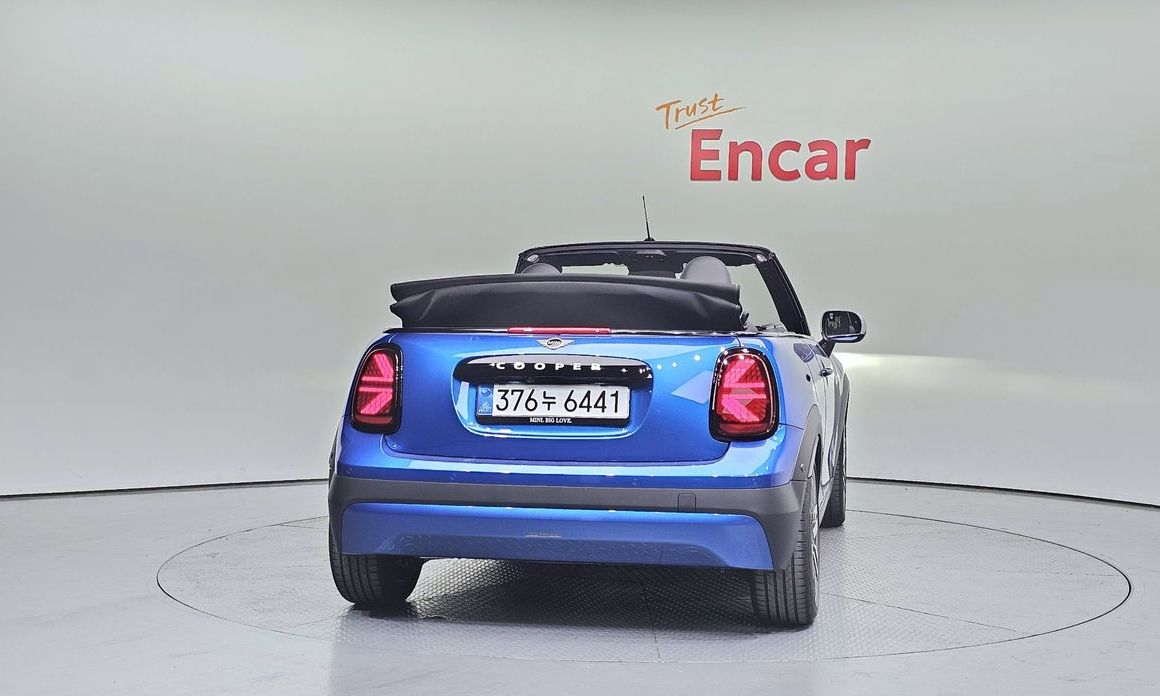 Mini Cooper Convertible Classic, 2025