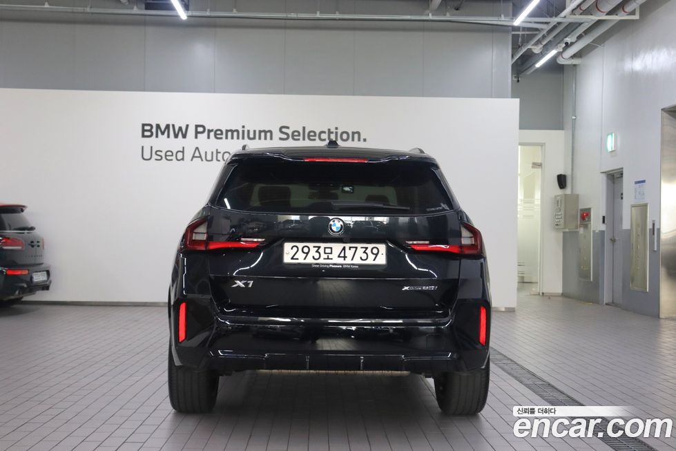 BMW X1 xDrive 20i M Sport, 2025
