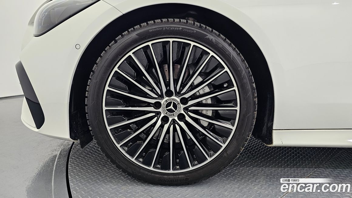 Mercedes-Benz CLE-Class CLE200 Cabriolet, 2024