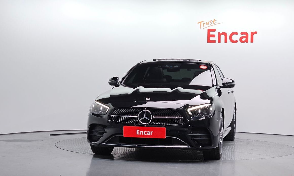 Mercedes-Benz E-Class E220d 4MATIC AMG Line, 2022