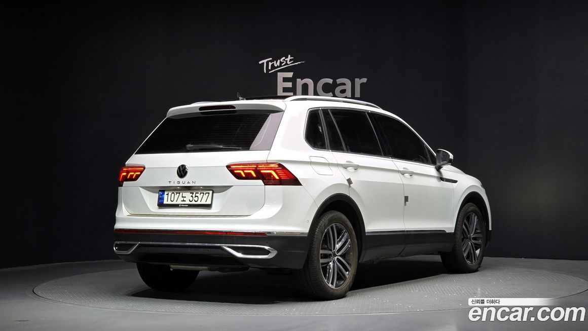 Volkswagen Tiguan 2.0 TSI Prestige, 2022