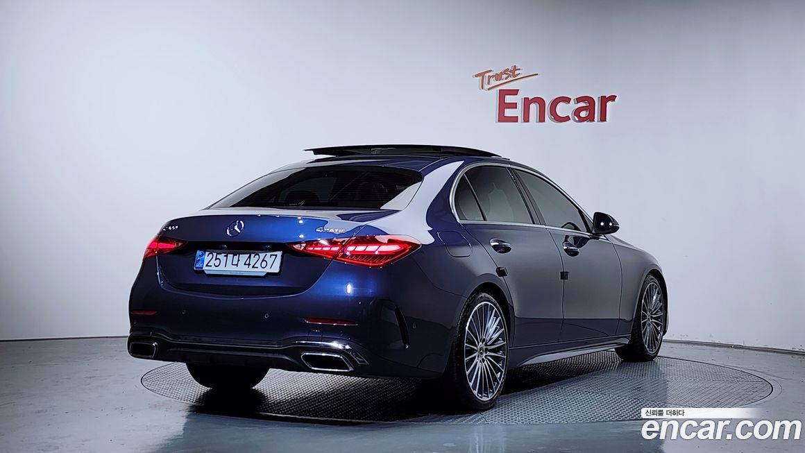 Mercedes-Benz C-Class C300 4MATIC AMG Line, 2024