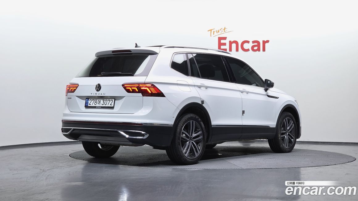 Volkswagen Tiguan 2.0 TSI Prestige, 2023