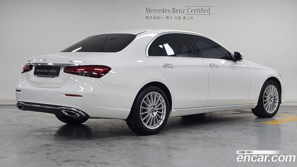 Mercedes-Benz E-Class E220d 4MATIC Exclusive, 2022