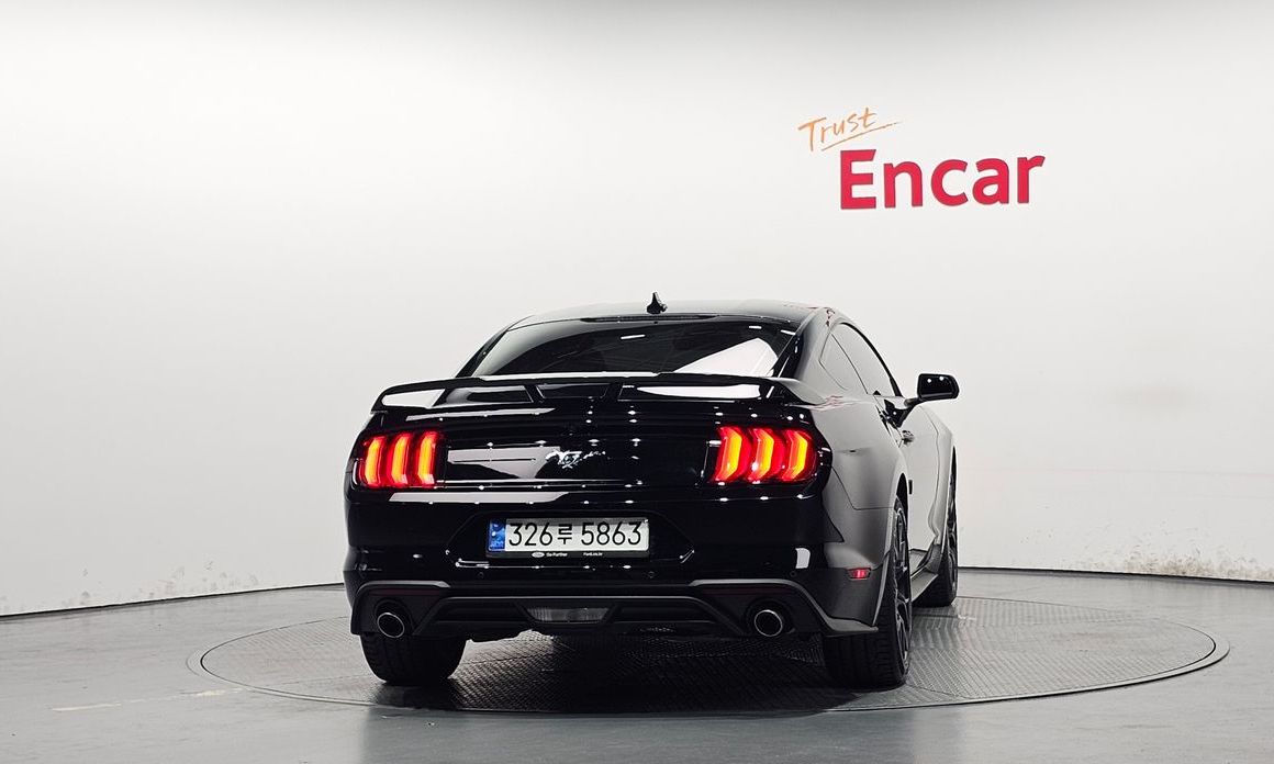 Ford Mustang Coupe, 2023