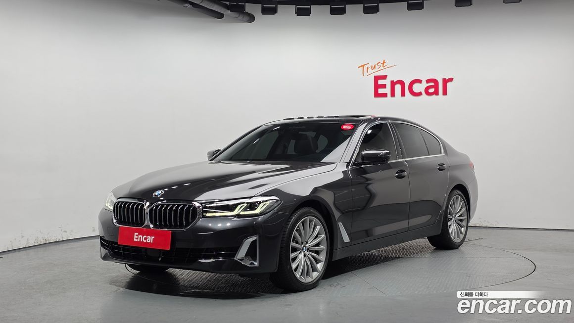 BMW 5-Series 530i xDrive Luxury, 2023
