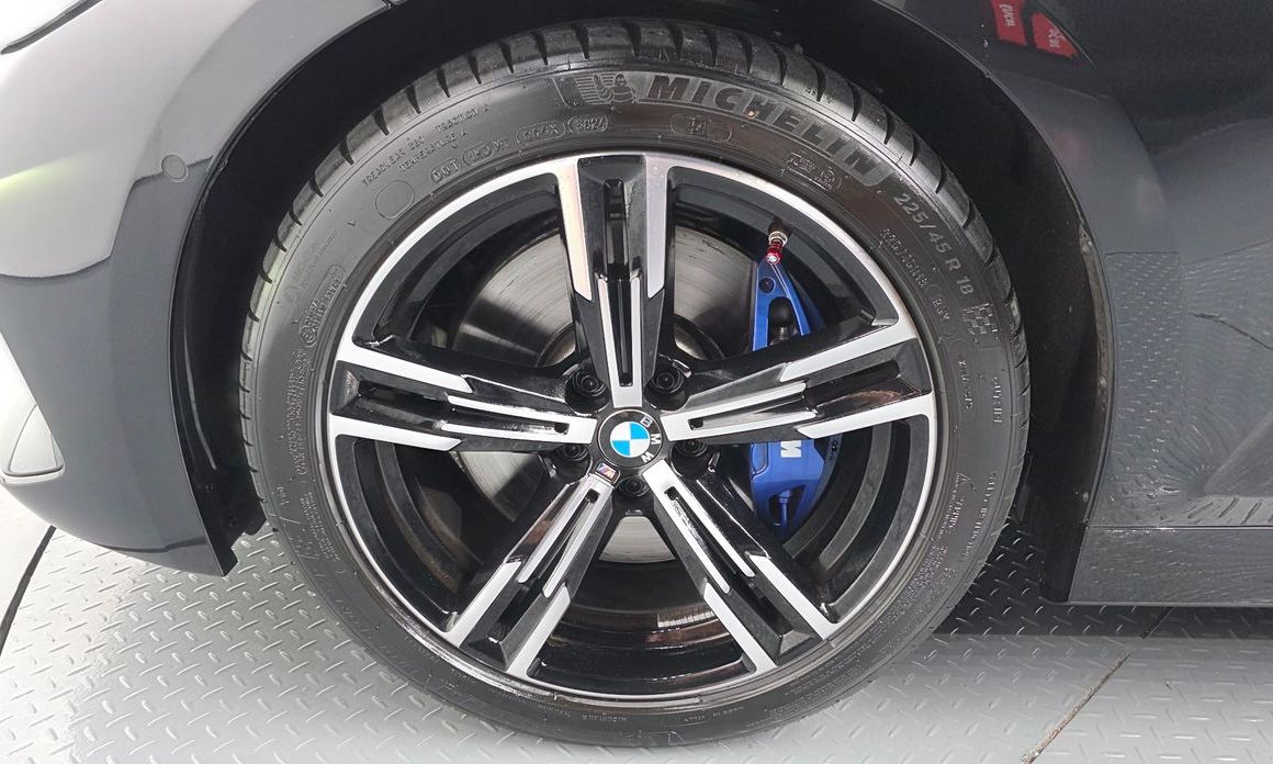 BMW 3-Series 320d Touring M Sport, 2025