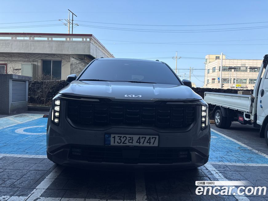 Kia Carnival 9-Seater Gravity, 2024