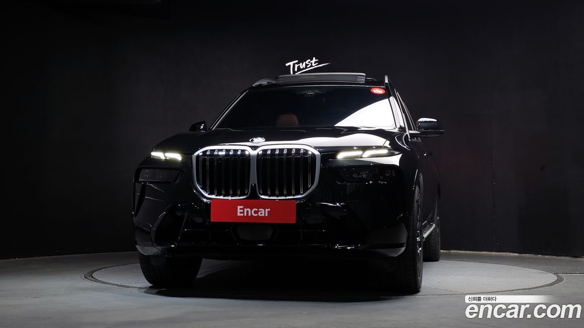 BMW X7 xDrive 40i M Sport 6STR, 2025