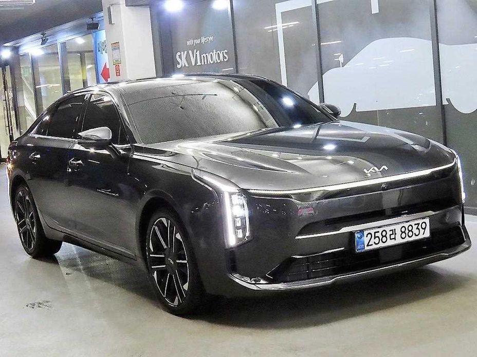 Kia K8 2.5 Gasoline 2WD, 2025