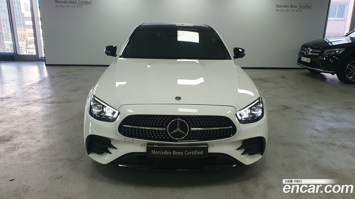 Mercedes-Benz E-Class E350 4MATIC AMG Line, 2023