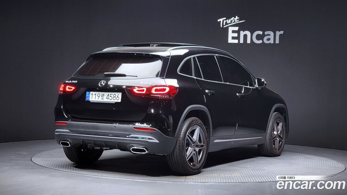 Mercedes-Benz GLA-Class GLA250 4MATIC, 2022