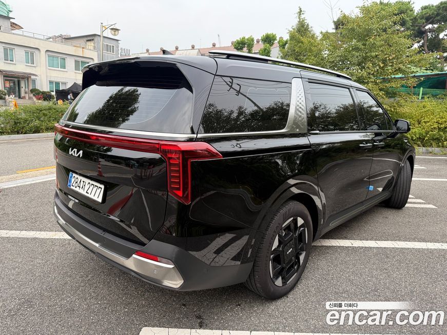 Kia Carnival 7-Seater Signature, 2024