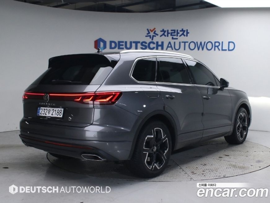 Volkswagen Touareg 3.0 TDI Prestige, 2024