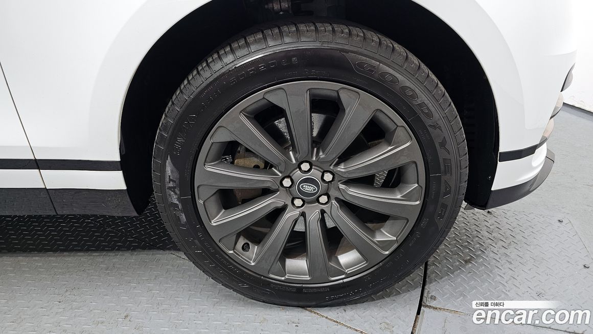 Land Rover Range Rover Velar 2.0 P250 R-Dynamic SE, 2023