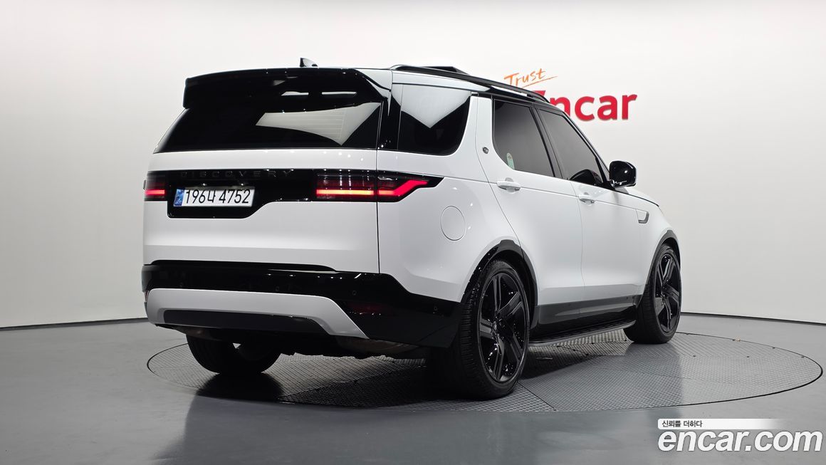 Land Rover Discovery P360 Dynamic HSE, 2024