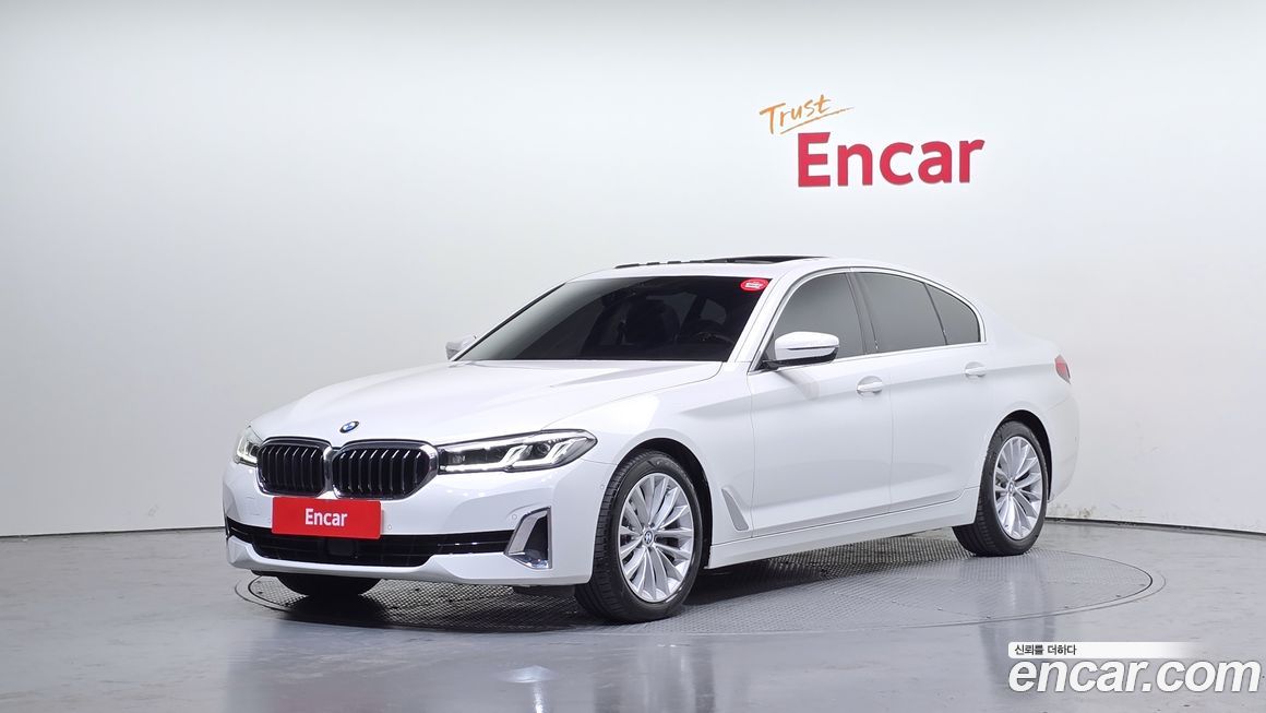 BMW 5-Series 523d xDrive Luxury, 2023