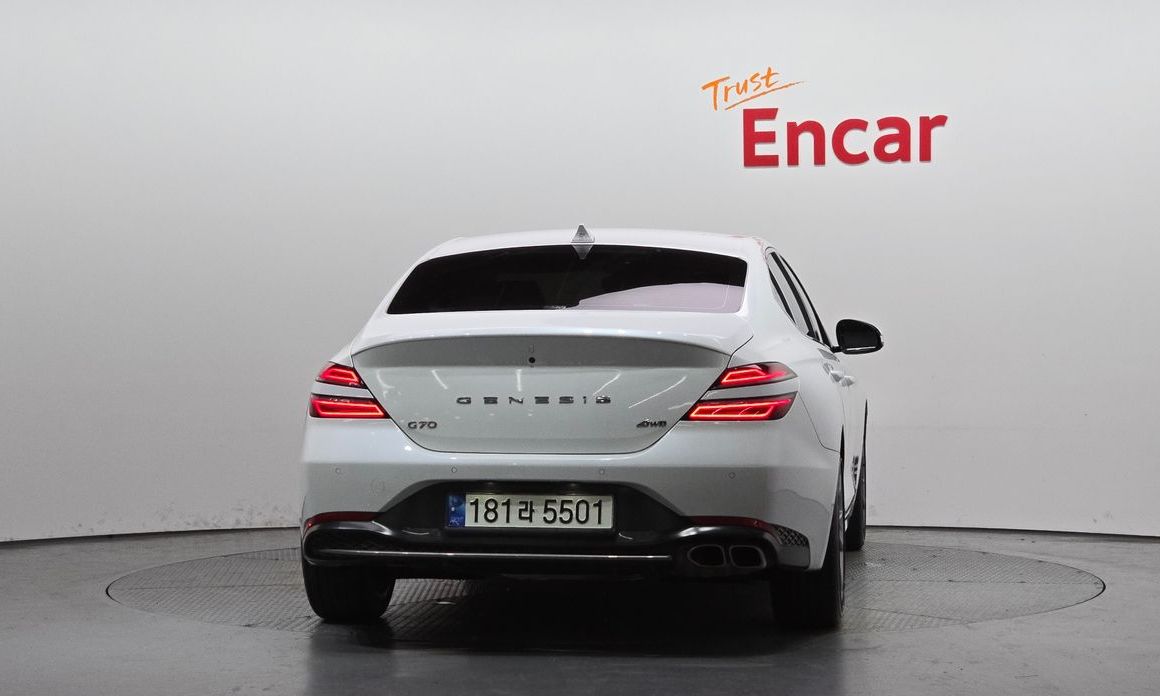 Genesis G70 Gasoline 2.0T 4WD, 2022