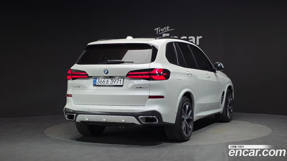 BMW X5 xDrive 40i M Sport, 2025