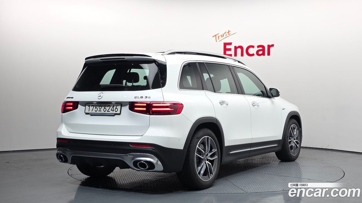 Mercedes-Benz GLB-Class AMG GLB35 4MATIC, 2025