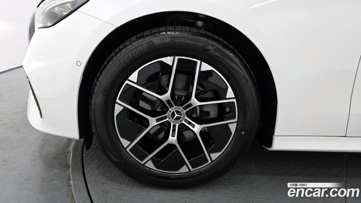 Mercedes-Benz E-Class E200 Avantgarde, 2026