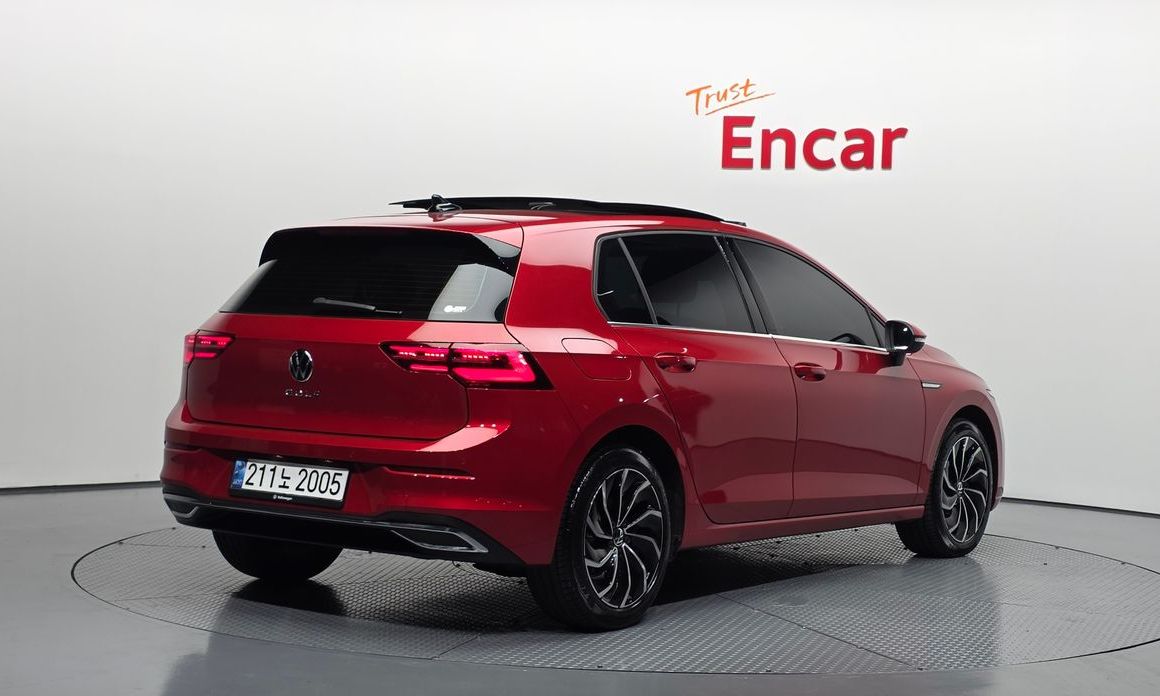 Volkswagen Golf 2.0 TDI Prestige, 2024