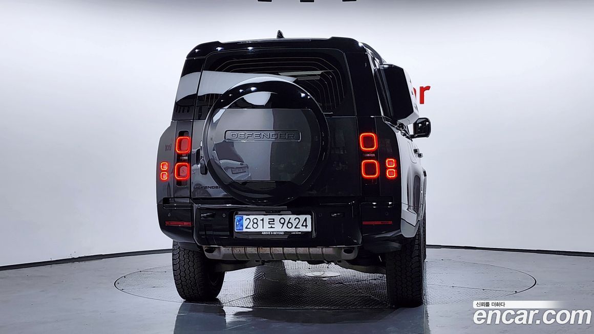 Land Rover Defender 130 P400 X-Dynamic HSE, 2024