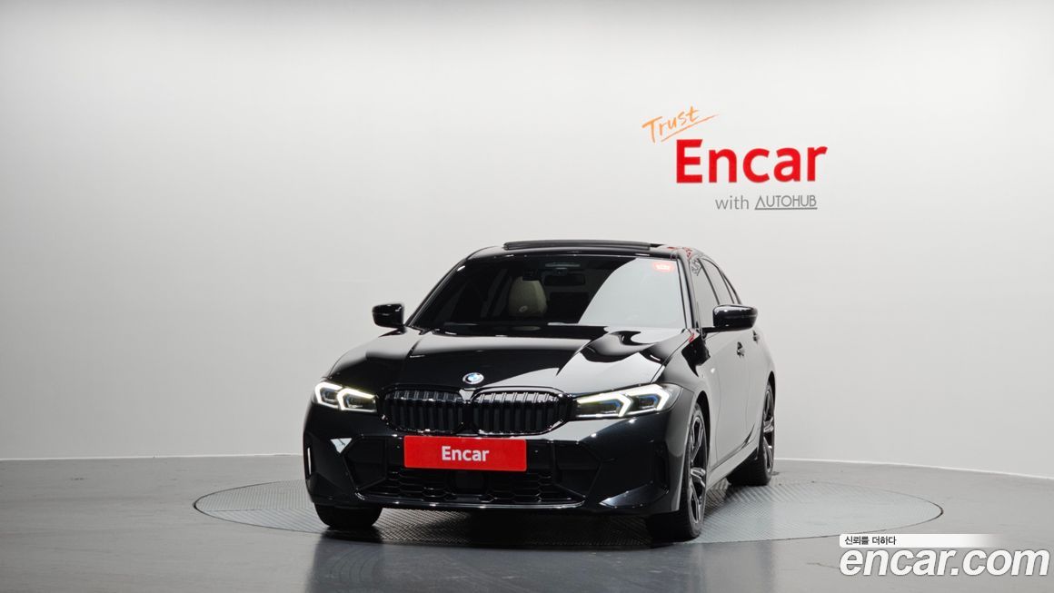 BMW 3-Series 320i M Sport, 2023