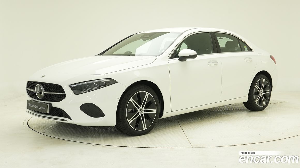 Mercedes-Benz A-Class A220 Sedan, 2026
