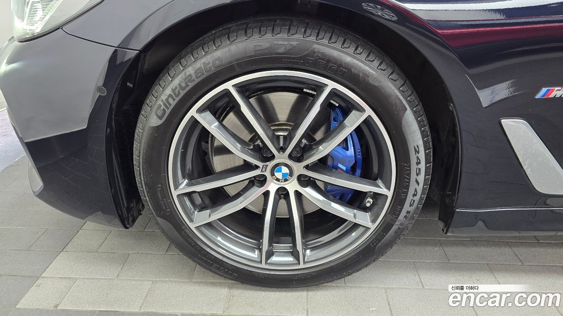 BMW 5-Series 520i M Sport, 2023