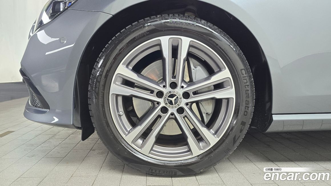 Mercedes-Benz E-Class E350 4MATIC Avantgarde, 2022