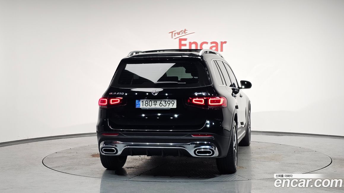 Mercedes-Benz GLB-Class GLB250 4MATIC, 2023