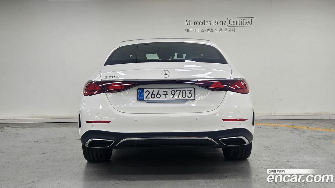 Mercedes-Benz E-Class E200 AMG Line, 2026