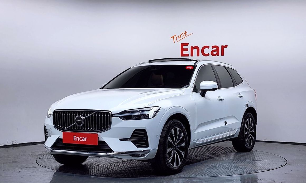 Volvo XC60 B5 Ultimate Bright, 2024