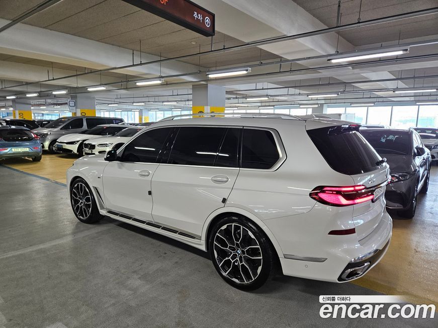 BMW X7 xDrive 40d M Sport 6STR, 2025